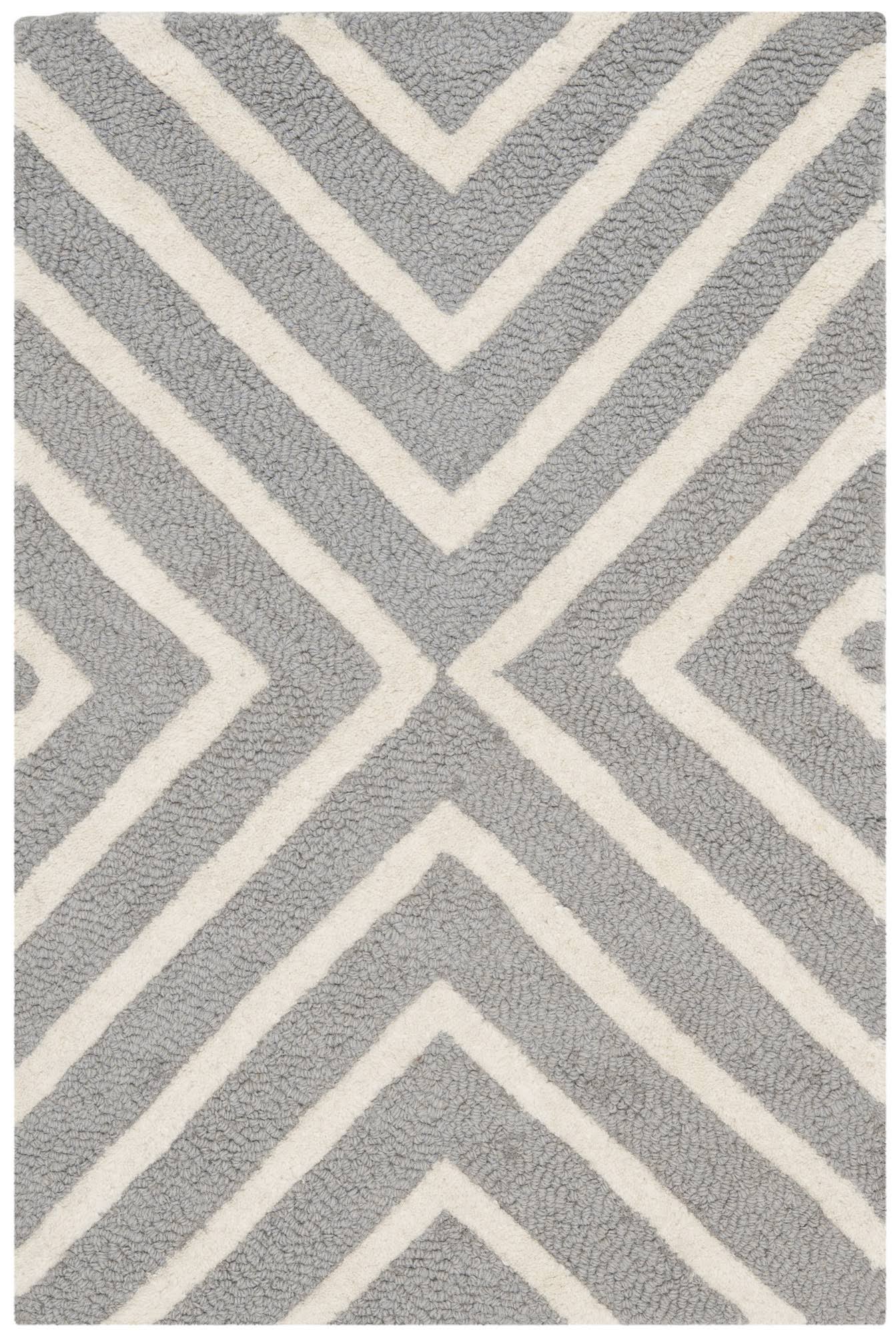 Safavieh Cambridge 129 Silver/Ivory 11& x 15& Area Rug ARJ7_U3SOD55