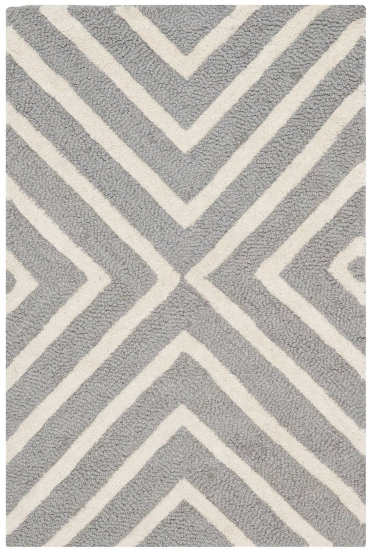 Safavieh Cambridge 129 Silver/Ivory 11& x 15& Area Rug ARJ7_U3SOD55