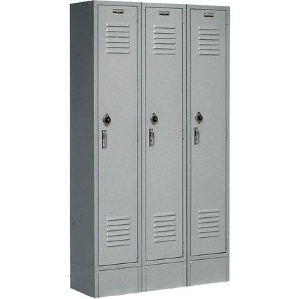 Paramount Locker Single Tier 12x15x60 3 Door Assembled Gray 652163GY MIJ4_C7ONA49