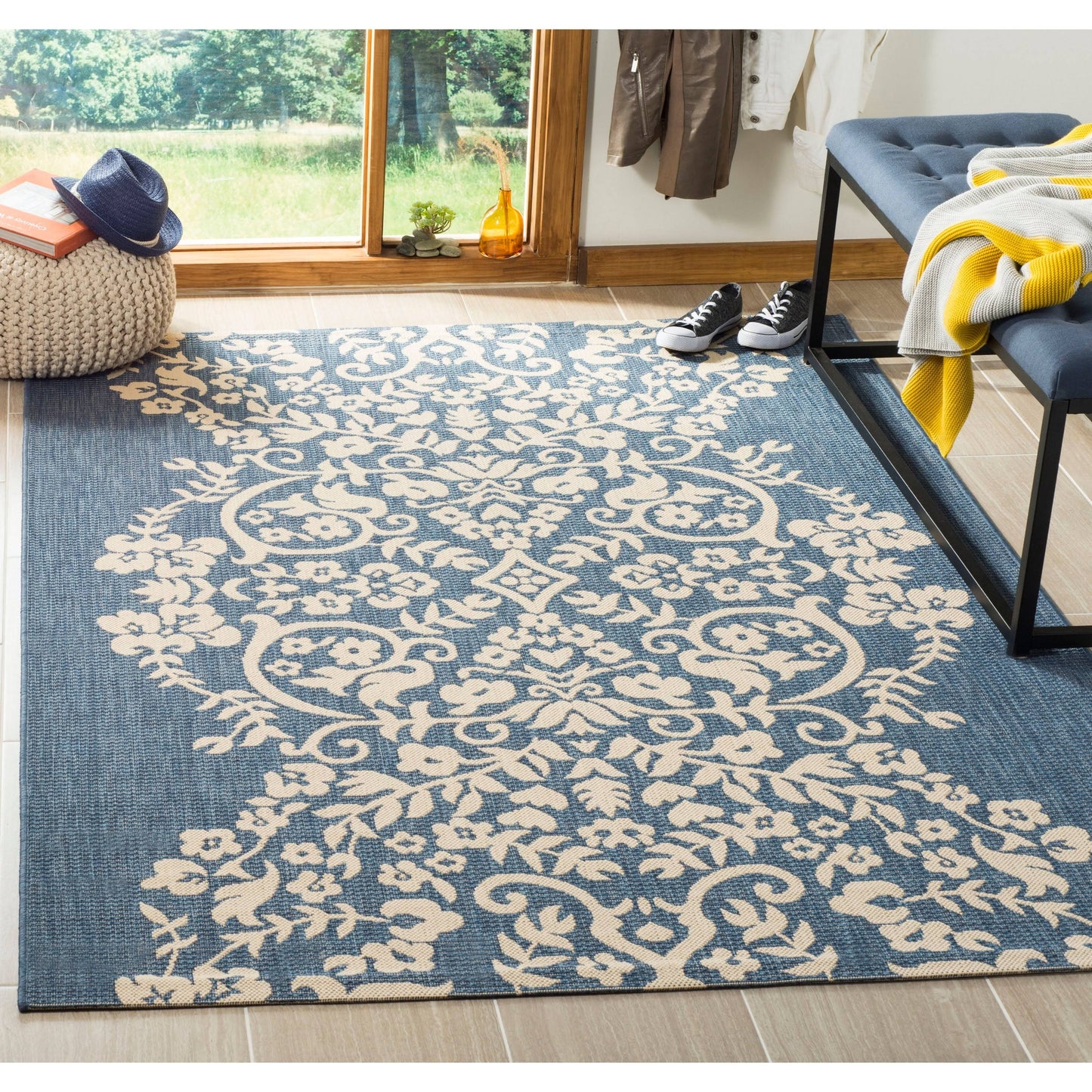 Martha Stewart by Safavieh Tapestry Indoor/ Outdoor Rug - 8& x 11&2x22 - Azurite MDZ0_J6UMX94